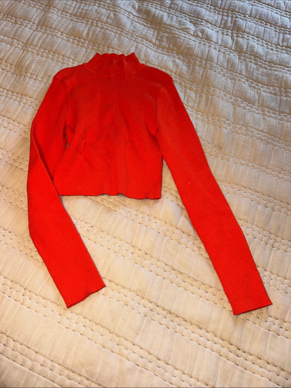 Divided Ribbed Mock-Neck Cropped Top - Red